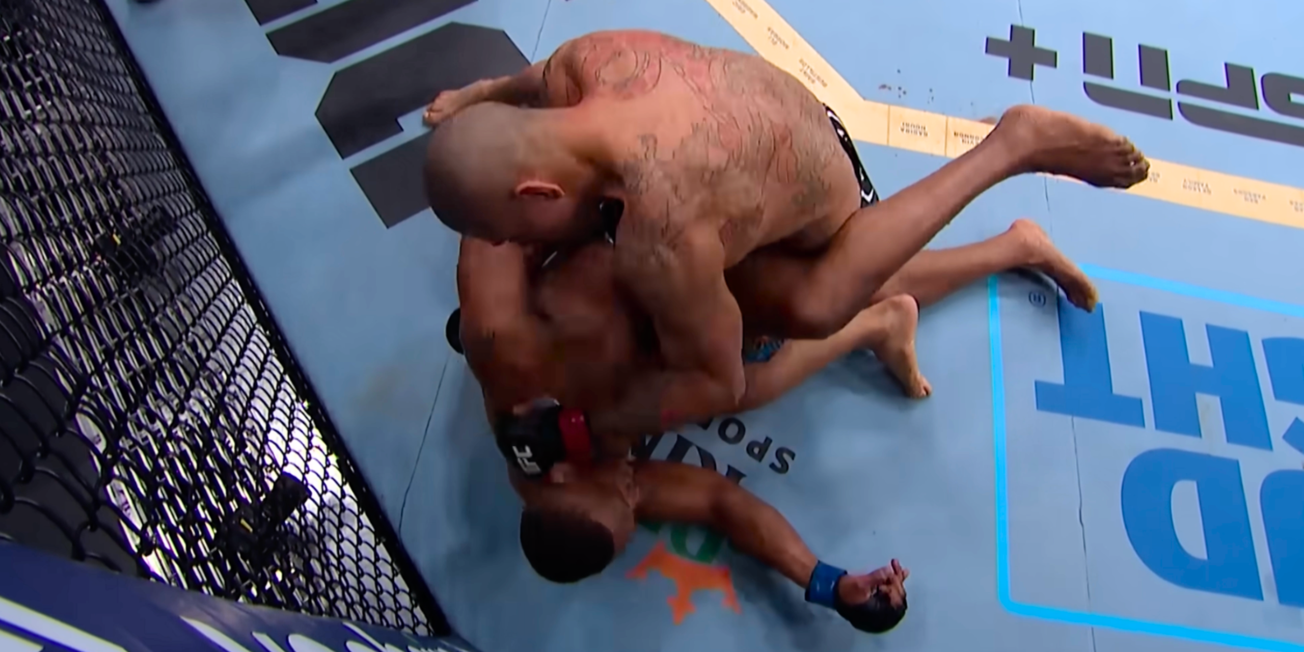 Alex Pereira fired off solid punches, knocking out Jamahal Hill at UFC 300. Screengrab / UFC YouTube Channel